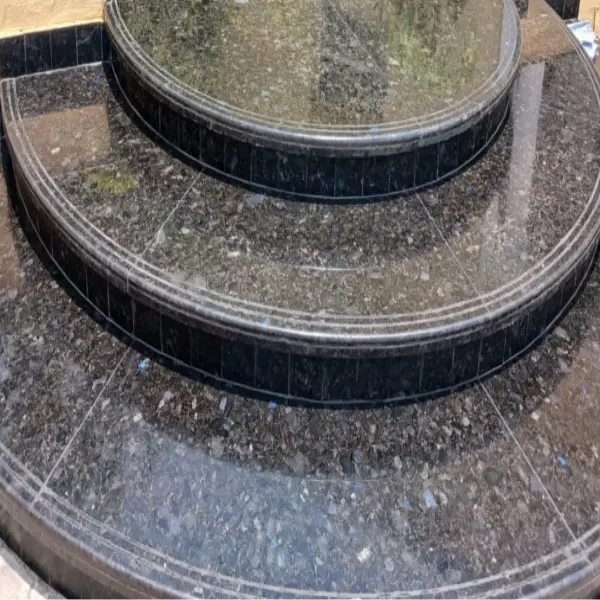 Mirror-finish marble floor after expert diamond grinding and restoration in Dubai